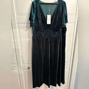 Ever Pretty Velvet Green Pleated Flutter Sleeve Gown